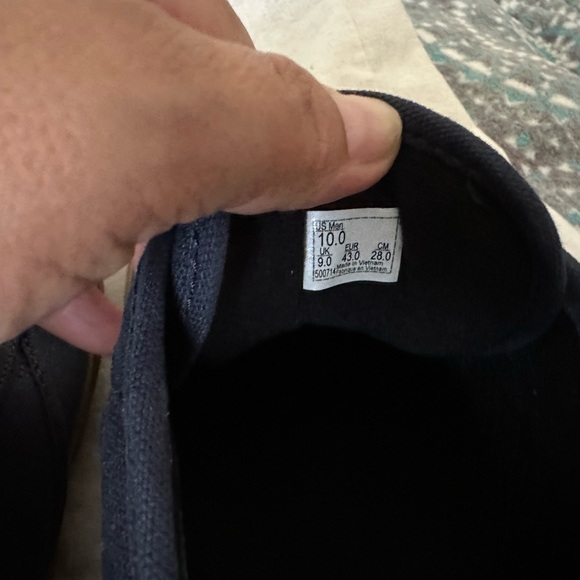 Vans - Picture 5 of 5